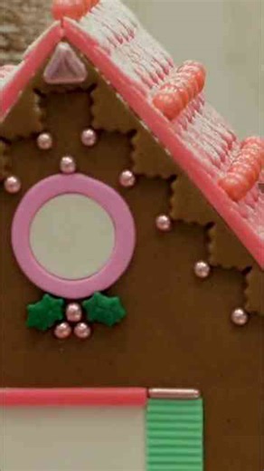 This Christmas, replace the gingerbread house kit with delicious gingerbread cake!