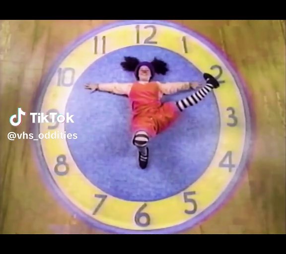 Let’s all do the clock stretch with Loonette!!!!🤡⏰🙆‍♀️ This is one of my favorite core memories from childhood! I was obsessed with Loonette and Molly when I was a kid! Do you remember Loonette? #bigcomfycouch #vhs #vhsarchive #weirdvhs #cursed #foundfootage #childhood #nostalgia #corememory #memoryunlocked #90s #90skid #2000s #2000skid #clown #stretch #yoga #vhscollector #vhscollection #vhscommunity #vhstapes #vhsaesthetic #vhsishappiness #vhsforever #tapehead #wtf #silly #tapehead #loonette