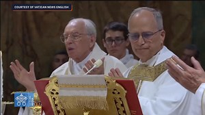 67K views · 1.3K reactions | Learn to sing the Pater Noster with Pope Leo XIV: Pater noster, qui es in cælis: sanctificétur Nomen Tuum: advéniat Regnum Tuum: fiat volúntas Tua, sicut in cælo, et in terra. Panem nostrum cotidiánum da nobis hódie, et dimítte nobis débita nostra, sicut et nos dimíttimus debitóribus nostris. et ne nos indúcas in tentatiónem; sed líbera nos a Malo. | Learn Latin | Facebook