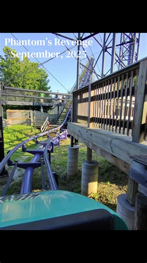 Since I’m headed to the west coast soon, let’s check out some of the coasters I rode this past fall. #Kennywood #KennywoodPark #PhantomsRevenge #RollerCoaster #CoasterTok
