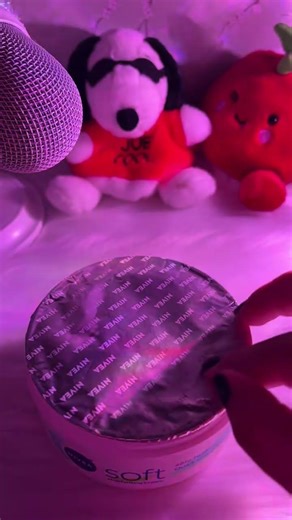 I almost didn't wanna open it because it sounded so tingly #asmr #notalkingasmr