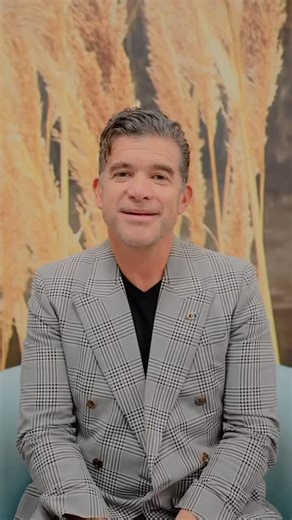 Ever wonder how robotic surgery differs from traditional surgery? Let’s break it down! 🩺🥼🦴 . #ortho #orthopedic #roboticsurgery #kneereplacement #hipreplacement #recovery #surgery #doc #surgeons #newjersey #nj #southjersey #surgeon #orthopaedics #bones #hips #knees #injury #injuries | Orozco Orthopaedics