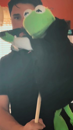 Bringing kermwick to life! #kermwick #puppet #kermitthefrog #kermit #diyproject #DIY