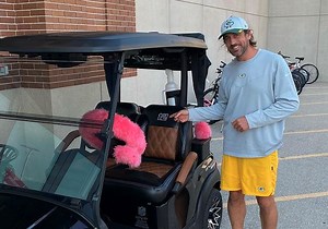 Packers OL David Bakhtiari Keeps His Promise, Gets Aaron Rodgers A Golf Cart