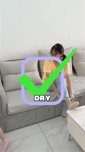 This simple trick keeps your pants dry in the rain