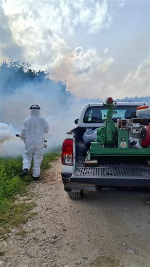 The Mosquito Research and Control Unit (MRCU) is stepping up mosquito-control operations on Little Cayman. What this means for residents: Increased surveillance and control efforts island-wide to help reduce mosquito numbers. Ground and aerial treatments will be carried out where needed. MRCU is working to reduce mosquito populations — while recognising mosquitoes are part of our environment, the goal is to keep numbers as low and comfortable as possible. #mosquitocontrol #mrcu #caymanislands #l