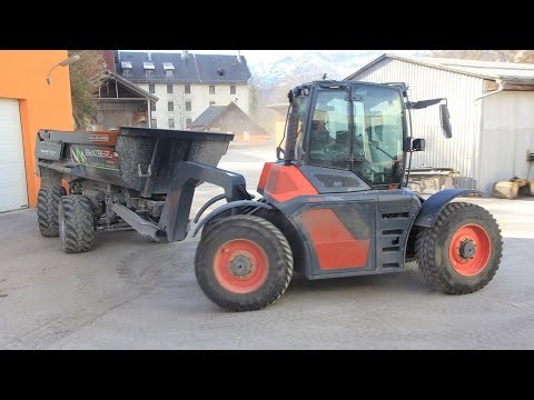 Syn Trac tractor turning tight and doing donuts with Benzberg trailer