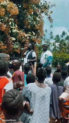 Superbwoy Snmg welcomed like a King in his Home Town Yei,South Sudan ahead of his Scheduled Concert Tomorow at Elite Hotel | Juba TV