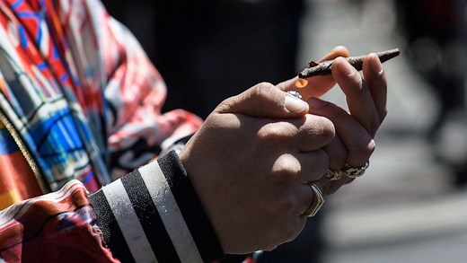 US House votes to decriminalize marijuana