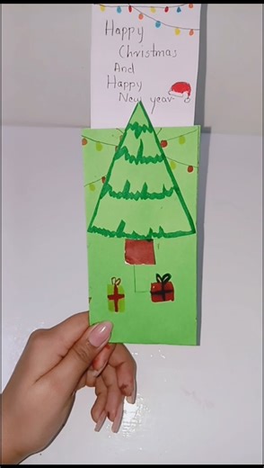 DIY Christmas card 🎄✨#easycraft #diy #christmas #christmascrafts #christmascardmaking #cardmaking