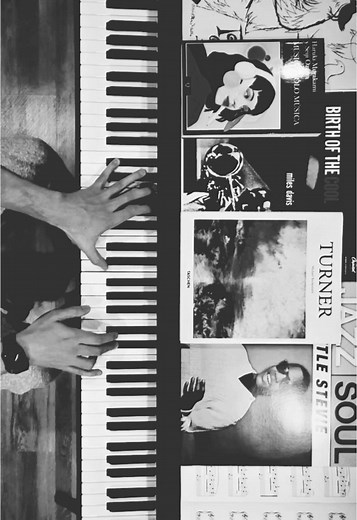 What feelings evoke this melody? Listen in my bio. #pianomusic #pianista #pianosolo