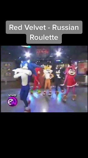Classic #sonic #dancing #soniccrewdancing #redvelvet #russianroulette