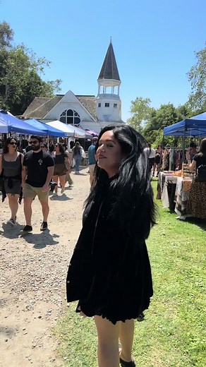 Experience Magic Market: A Spiritual, Occult Pop-Up in Southern California