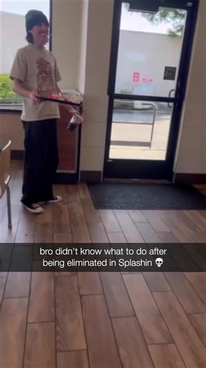 he was taking time to process 😭 #splashin #splashinapp #seniorassassin This is just a game called Senior Splashin where players eliminate players with water. Videos like this are not to be taken seriously.