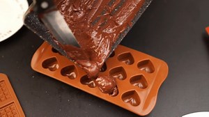 Watch How to use molds to make chocolates on Amazon Live