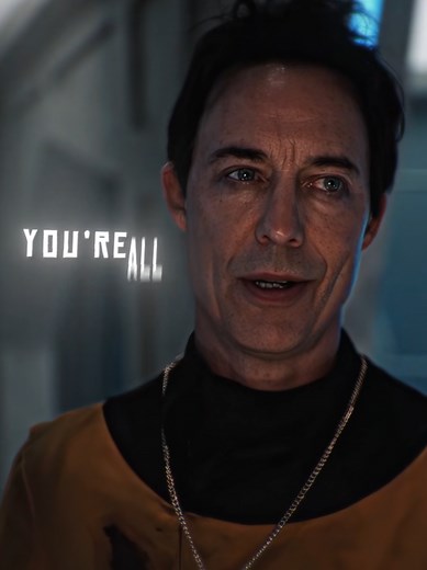 Reverse Flash in Season 5: Eobard Thawne's Return