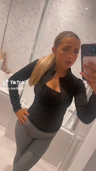 𝐋𝐞𝐱𝐢-𝐋𝐞𝐚𝐡🍒🪩🍸 (@xo.lexileah)’s videos with original sound - 🤍