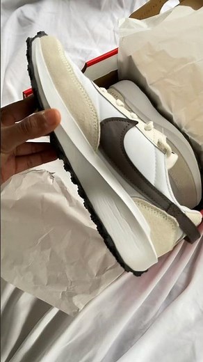 Nike Waffle Debut 👟 #unboxingvideo #nikewomen #nike