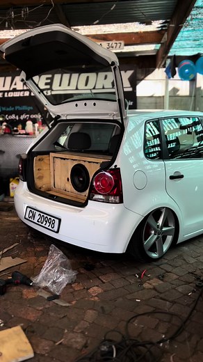 @Marchen Jones in for hardness in the boot 🔥🔥🔥🔥👌🏽👌🏽👌🏽👌🏽 did sound with custom box with a seamless tank upgrade and second compressor 😌😌😌🫶🏼🫶🏼🫶🏼plywood for the weight ✅✅✅✅✅ #SAMA28 #sama28tiktok #wadeworxair #uknowthebrand #garagechallenge #CapCut #tiktoksouthafrica #viral #theoneswhodare #thelowerclass #stanceisnotacrime