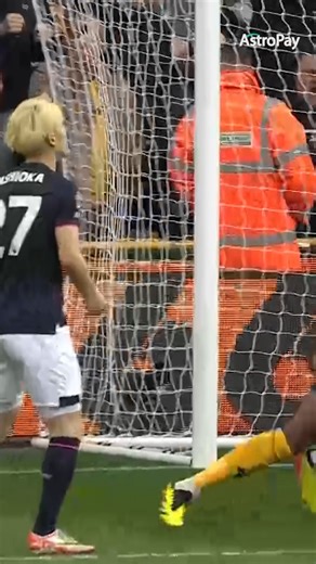 Toti heading home from a well-worked corner 😎 | Wolverhampton Wanderers FC