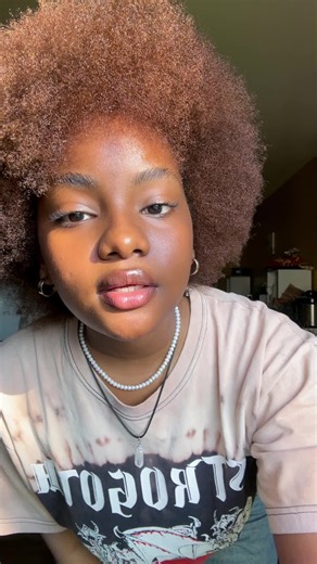 je ne sais pas danser soyez indulgent mais le son m’ambiance trop.🧍🏽‍♀️🤣 #fypシ゚ dc : @The_kl9_