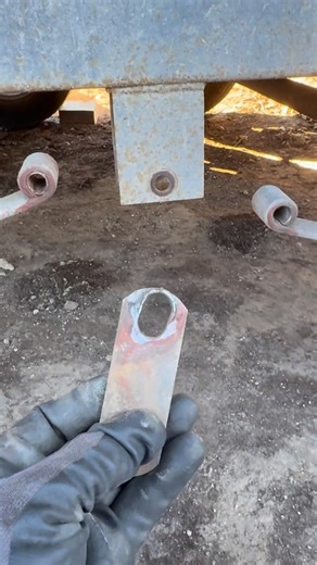 @blbtrailerservice on Instagram: "Bad equalizers and shackle links on this cargo trailer #suspensionservice #cargotrailer #equipmentmaintenance"