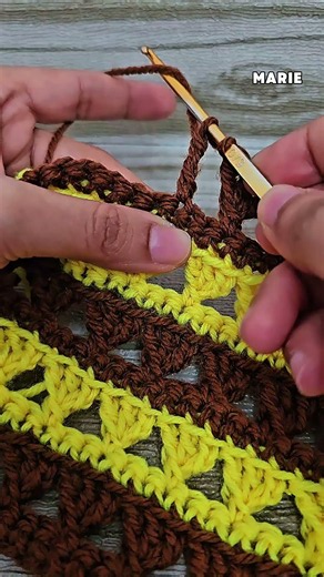 Beautiful 2 row repeat pattern | Fast Crochet stitch for Blankets & more