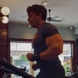 24K views · 4K reactions | Cardio Workouts assault treadmill • slowly build up speed keeping your chest upright until you are at a sprint. Try not to hold onto handles instead focus on balance & stability. Run until fatigue sets in, take a short break & run again. #cardio #weightloss #fitness #motivation #bodybuilding #workout #gym #exercise #beach #abs #nyc #miami #muscle #followme #gains #training #personaltrainer #coach | Joshua Taubes | Facebook