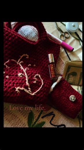 #loveappleperfume #fypシ #tommyfebruary6 #red #aesthetic | perfume