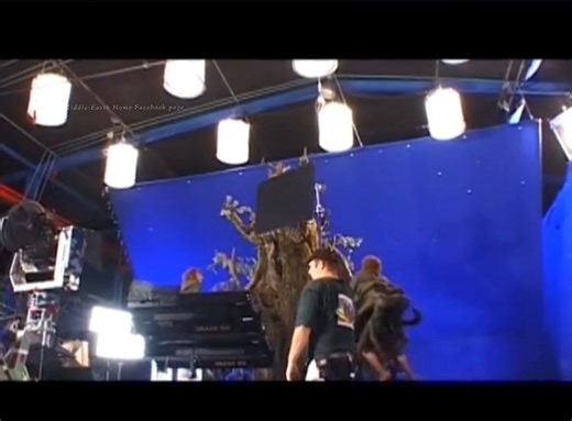 34K views · 929 reactions | Lord of the Rings: Behind the scenes of the Treebeard, Pippin and Merry scenes #Lordoftherings #lotr #lotrbehindthescenes #movieset #behindthescenes ##johnrhysdavies #middleearth #behindthescenes #peterjackson #tolkien | Your Middle-Earth Home | Facebook