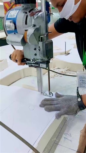 How to cut a twill Pant. 💥👖💥 Very skill Cutting operator in Garments Industry. #garments #Garmentsguidelinebd #twillpants #howtocutpant #sewing #denim #denimfabric #denimpants #cuttingmachine #cutlayer #garmentscutting #sewingtips #operator #sewingtutorial #sewingclasses #willpant #garmentsewing #pants #garmentmanufacturer #RMG #garmentfactory #denimstyle #denimjeans #reelsfbviral #fbreels #reelsvideo #fb #reelsviral #reelsfb #reels | Garments guideline bd