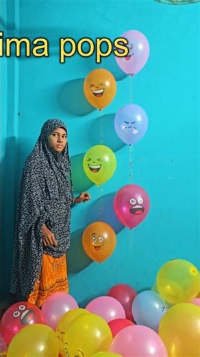 infinity emoji balloon pops #asmr #balloon #poppballons #balloonpopping #emojiballoon