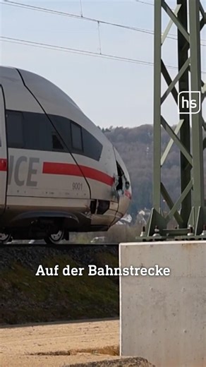 Fahrender ICE kollidiert mit Bagger