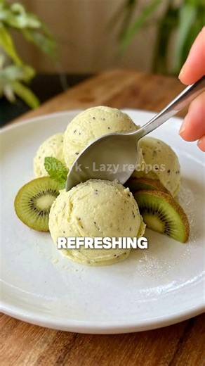 Kiwi Ice Cream 🥝🍨 #simple #tasty #dessert #healthy