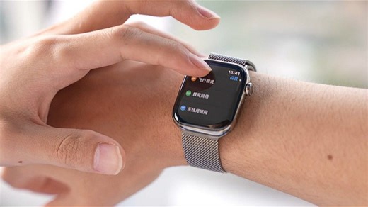 Apple Watch S10新品上市，升级血氧监测与续航表现，助你精准掌握健康状态。运动后实时数据分析，结合全天候心率提醒，让健康管理更高效安心。