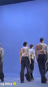 This is indeed what they call testing one’s boiling point. Yes the fan could have hurt you but then it shall have happened already by the time you think of retaliating. The best way is keep your composure like she did, go backstage and have organisers find a solution for this in the future. She acted very mature. Very few can be that tolerant | Kakensa Media