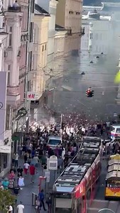 14K views · 498 reactions | Fanmarsch gegen Sommer Spaziergang in weißen Leibchen ... Der Vergleich macht erneut sicher - die #1 in Linz ist der ASK! | Seit1908 | Facebook