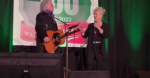 Wallace Distribution: Marty Stuart and wife Connie Smith