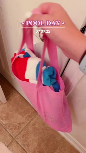 Sonic trips after the pool >>💖🥰😋 #poolday #pool #summerday #dayinmylife #myday #tanning #routines✨ #routineaesthetic #starbucks #thatgirl #thatgirlroutine #hotgirlwalk #selfcare #aesthetic #preppy #fyp