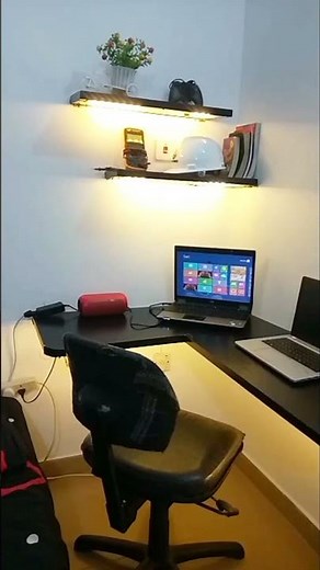 DIY Floating Desk And Shelves #diy
