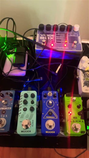 Signal generation using effect pedals