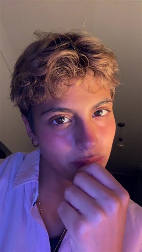 Exploring WLW Relationships on TikTok