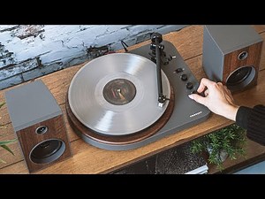T160 Shelf System | Crosley Record Player