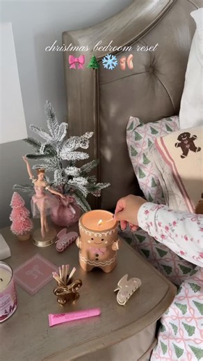 Demi Diamandis ⋆𐙚˚⟡˖ ࣪ ♡ on Instagram: "finally decorating my bedroom for christmas 🎀❄️🌲🩰 are you decorating already? christmas aesthetic, pinkmas, pink christmas, winter vibes, christmas decorations #christmas #pinkmas #pinkchristmas#christmasdecor #christmasvibe #holidaycheer #cozyhomedecor #girlyaesthetic #pinkaesthetic #decoratewithme"