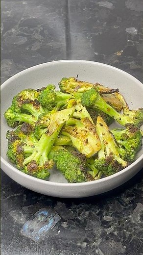 How to Make Grilled Broccoli #broccoli #vegeterianrecipe #shorts