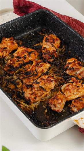 Pull up a chair because this chipotle maple chicken thigh recipe is about to become a go-to in your weeknight dinner rotation. Smoky, spicy, a bit sweet, and very juicy—this chipotle chicken recipe is a one-pan dish. It works well in tacos, burritos, or served alone over coconut rice or crunchy slaw. | Andy’s East Coast Kitchen