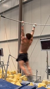 27K views · 5.5K reactions | Happy Vicky  • • • #gym #connection #gymskill #fit #work #training #workout #happy #salto #handstand | Victor Martinez Marechal | Facebook