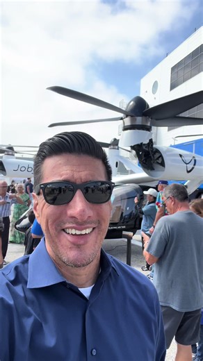 eVTOLs and urban air mobility are coming to a large city near you soon enough. The two industry leaders, Archer and Joby, are both California-based companies. Let me know if you want to know more. 🙌🏽 🚁 #evtol