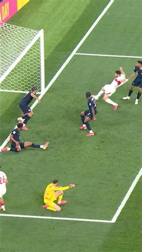 A dramatic last-minute winner for Türkiye 🇹🇷 #FIFAWorldCupOnYT