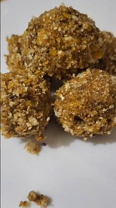 Makki ke ladoo ban rahe hain 😋 #food